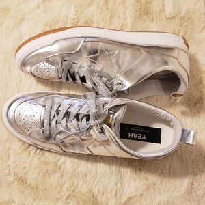 NIB - Golden Goose Yeah mens sneaker silver laminated size 44